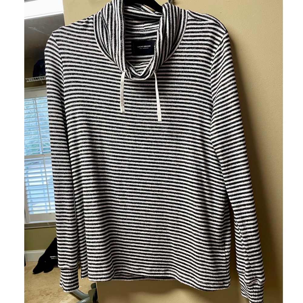 NEW Lucky XS Thin Sweater but Warm, Stretchy so fits like a Small 18 W x 25.5 L